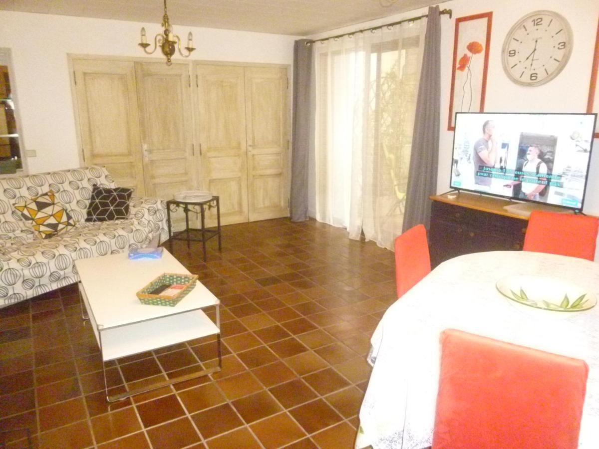 SANARY - Zone piétonne - GARAGE - CLIM - 2 chambres 4 à 6 personnes - WIFI Exterior foto