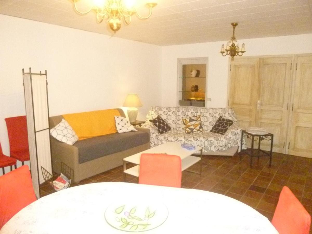 SANARY - Zone piétonne - GARAGE - CLIM - 2 chambres 4 à 6 personnes - WIFI Exterior foto